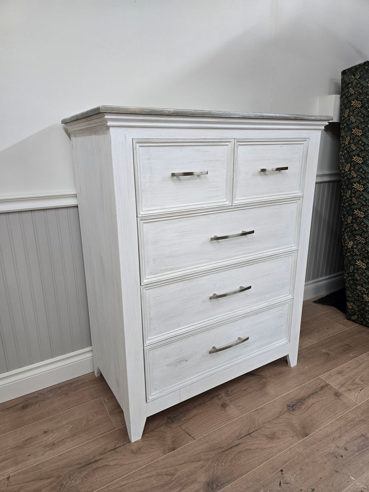 Harlee Dresser