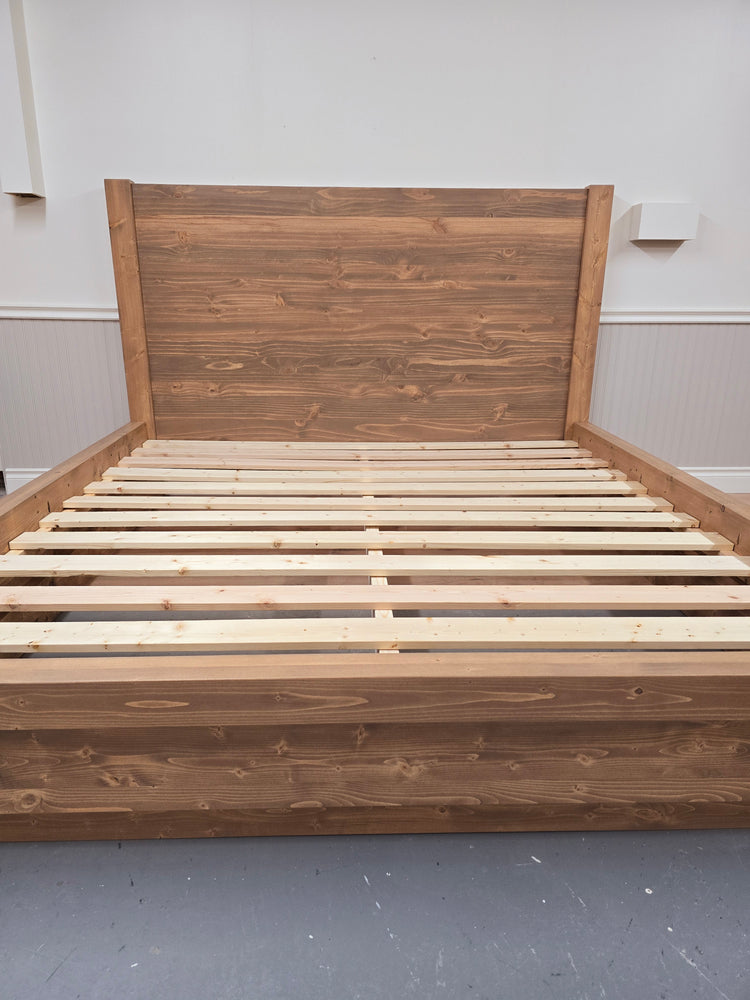 Heritage Platform Bed