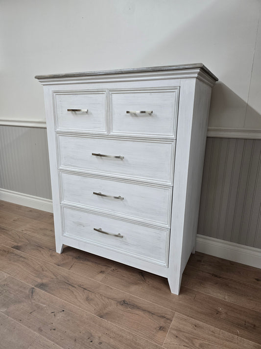 Harlee Dresser