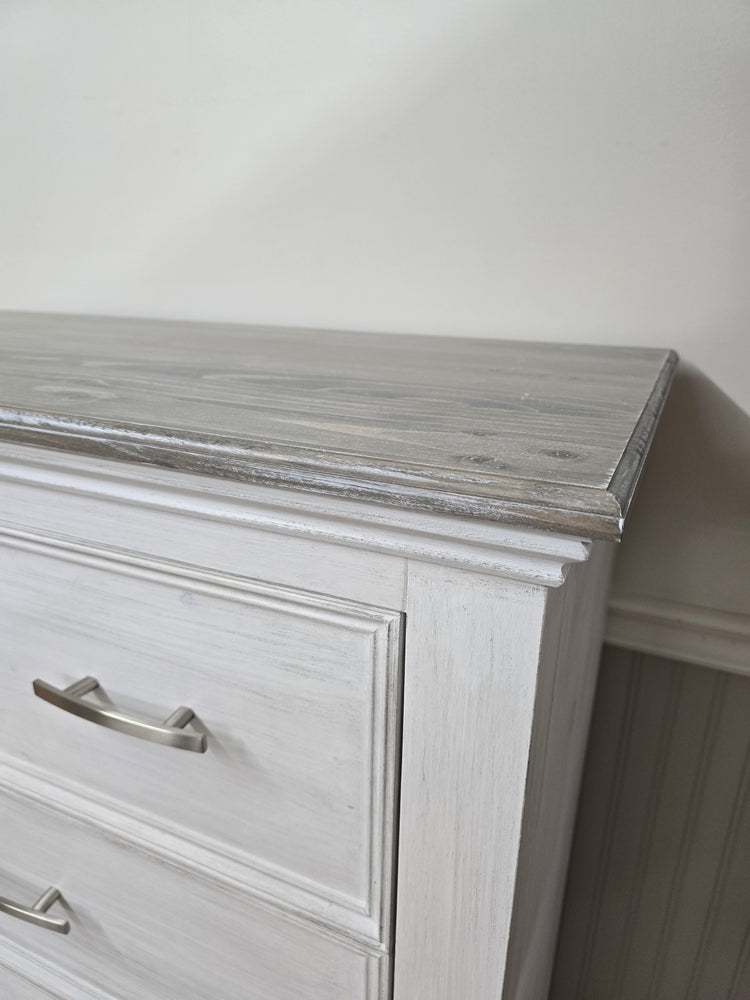 Harlee Dresser