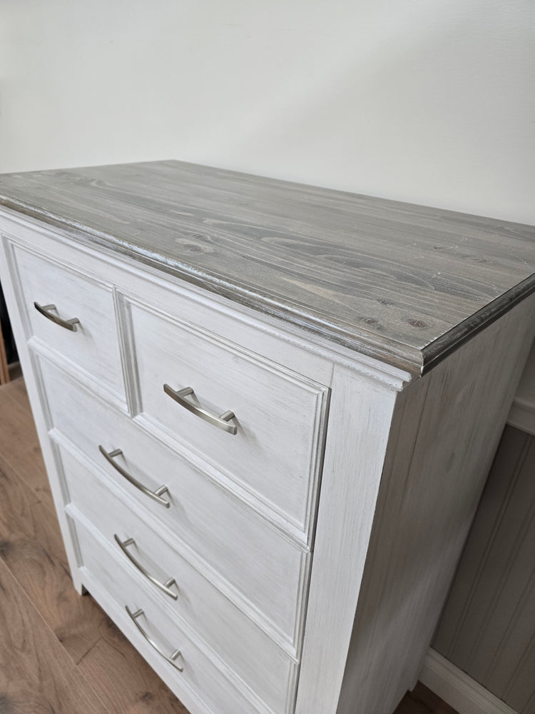 Harlee Dresser