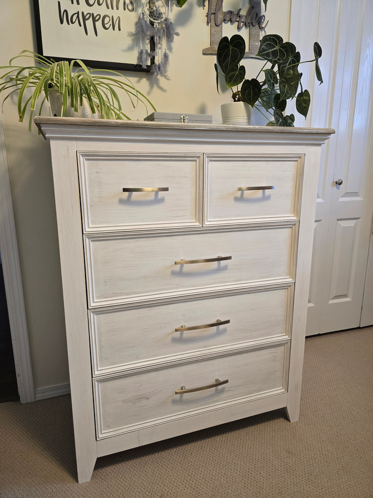 Harlee Dresser