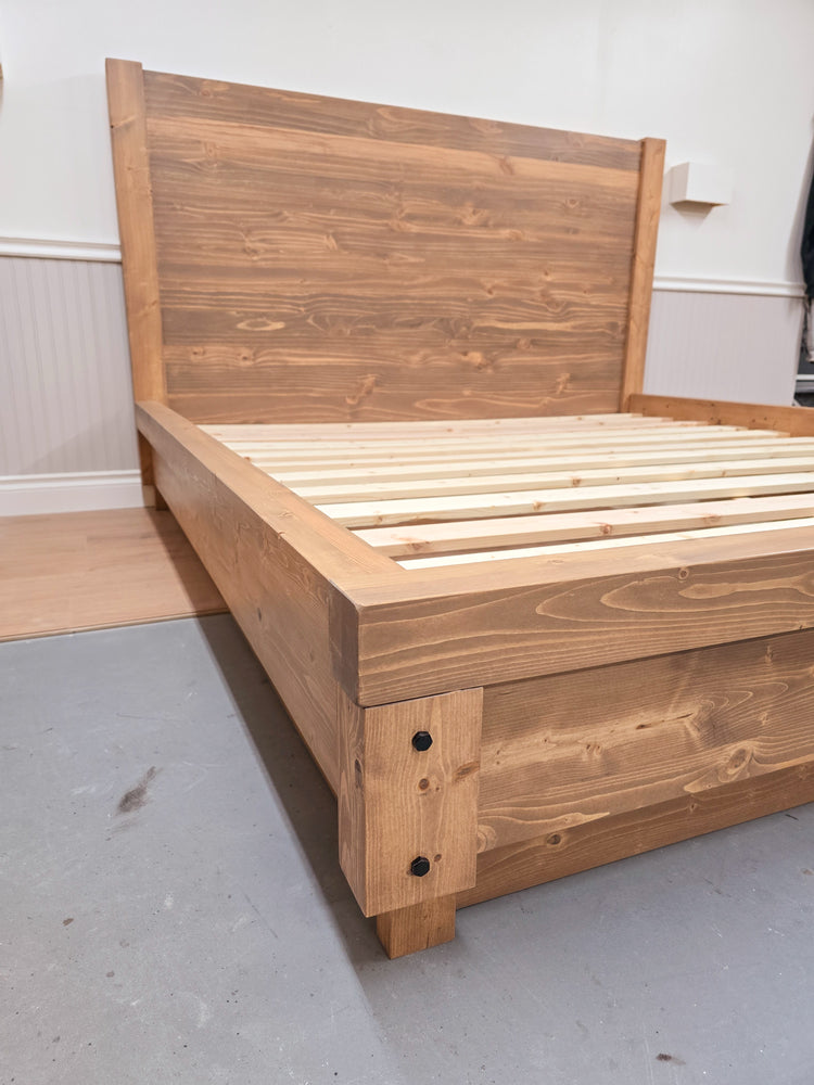 Heritage Platform Bed